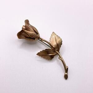 0047 Vintage 70s Giovanni Gold Tone and Rose Flower Brooch w/Original Box